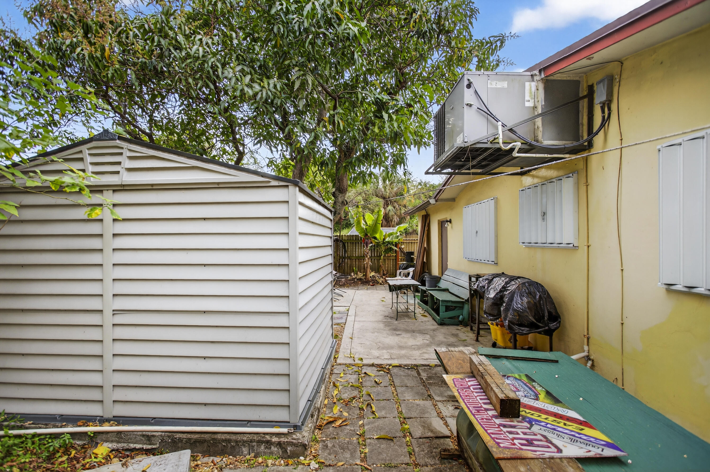 TOWN OF MODELO (DANIA) B-49 - Residential