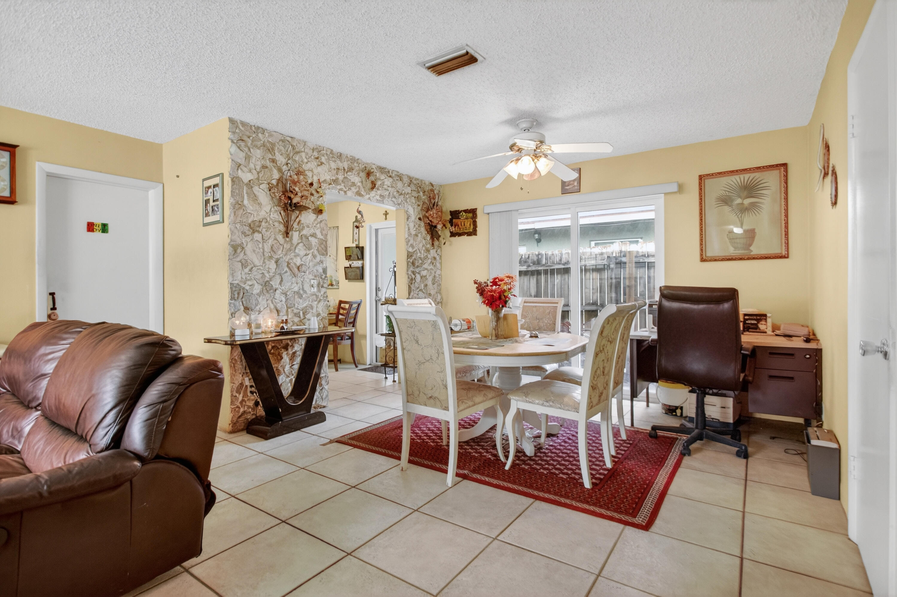 TOWN OF MODELO (DANIA) B-49 - Residential