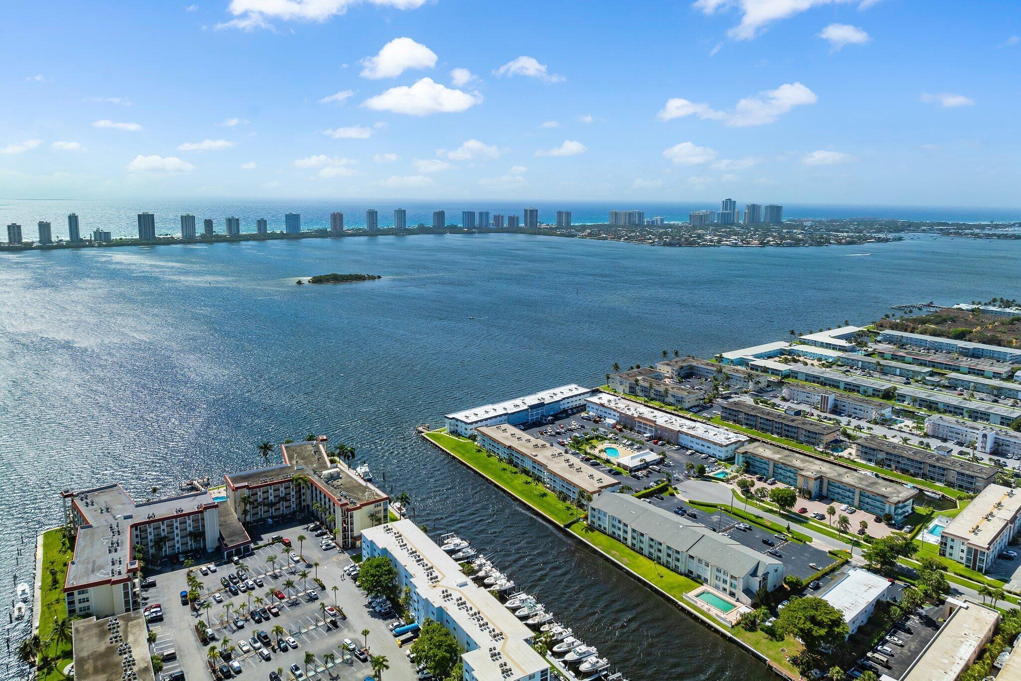 SHORE CLUB APTS A INC - Residential Lease