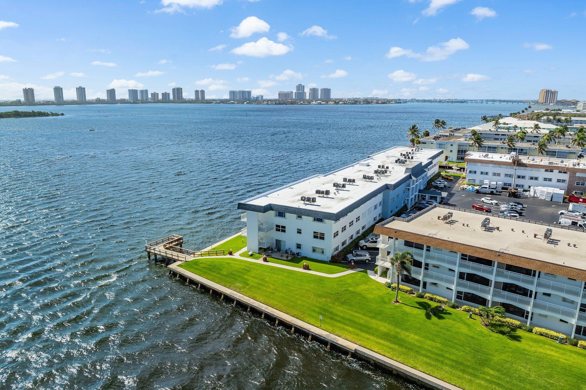 SHORE CLUB APTS A INC - Residential Lease