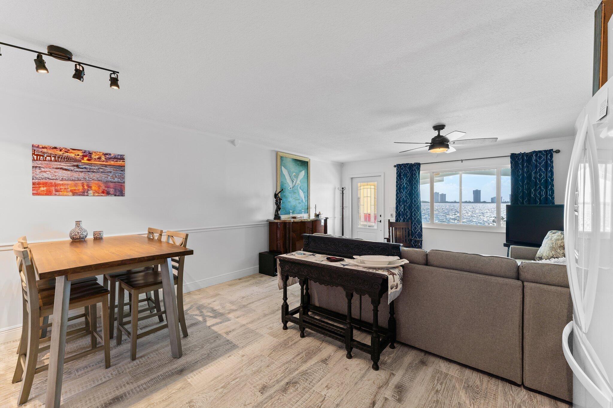 SHORE CLUB APTS A INC - Residential Lease