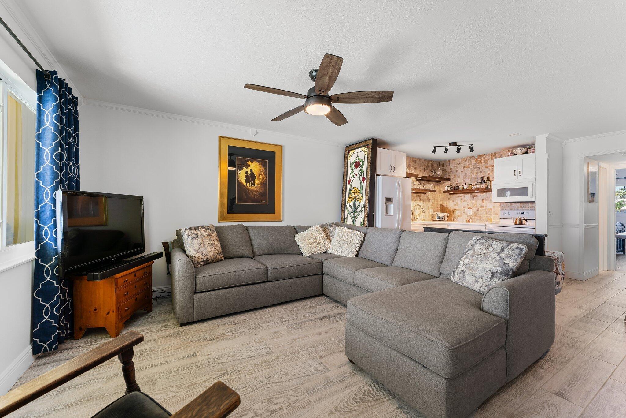 SHORE CLUB APTS A INC - Residential Lease