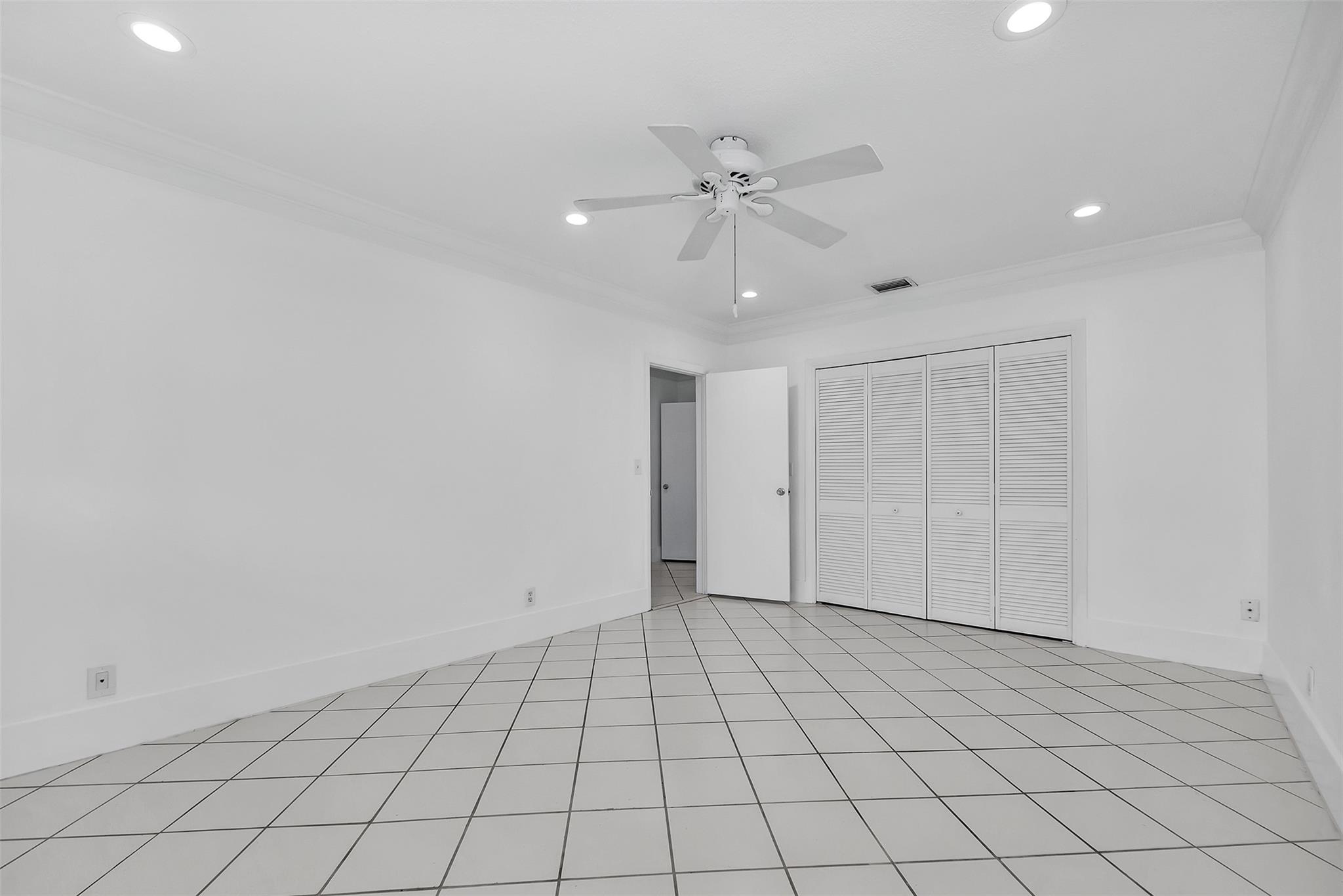 Las Olas Seven Isles - Residential