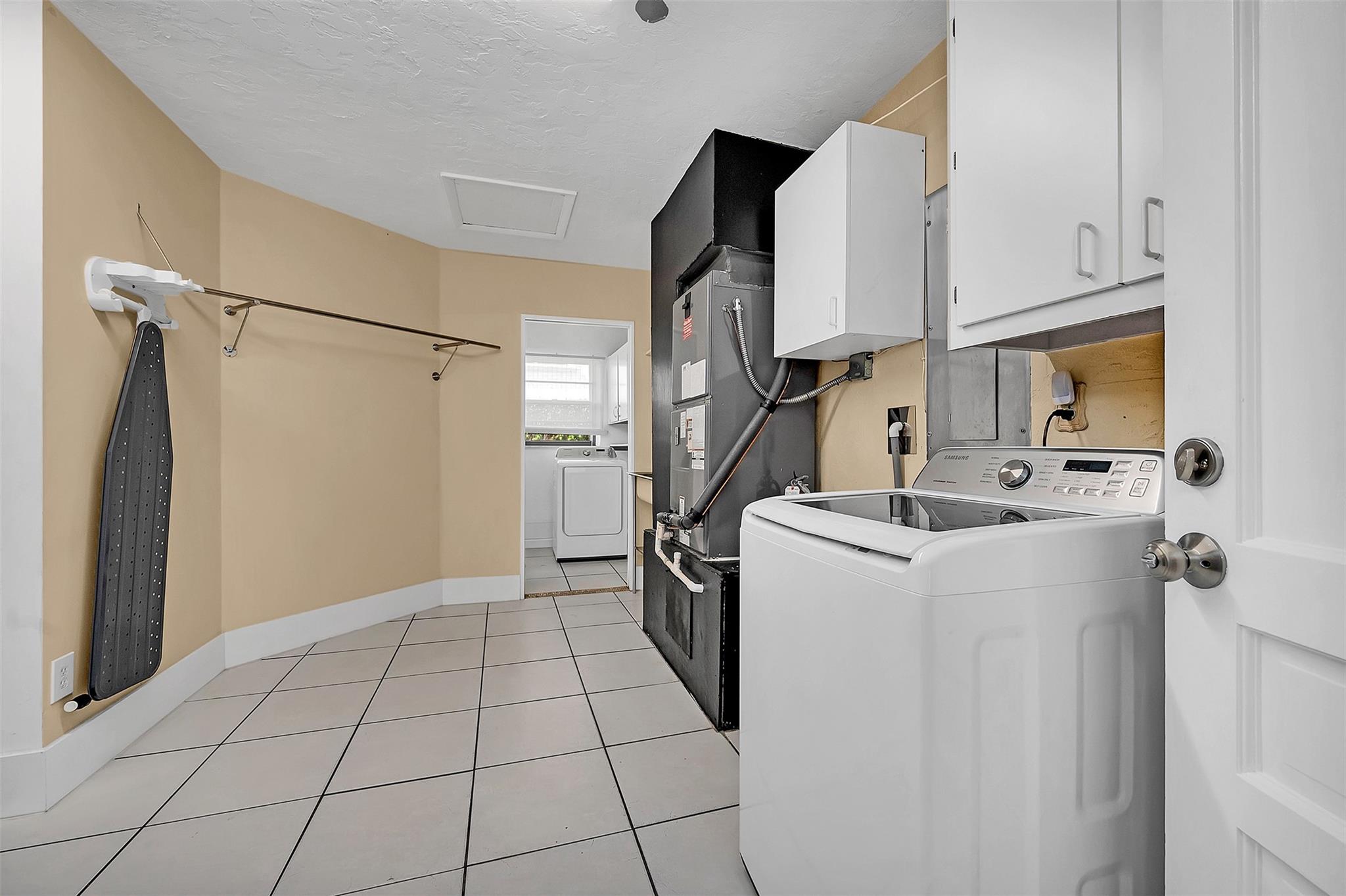 Las Olas Seven Isles - Residential