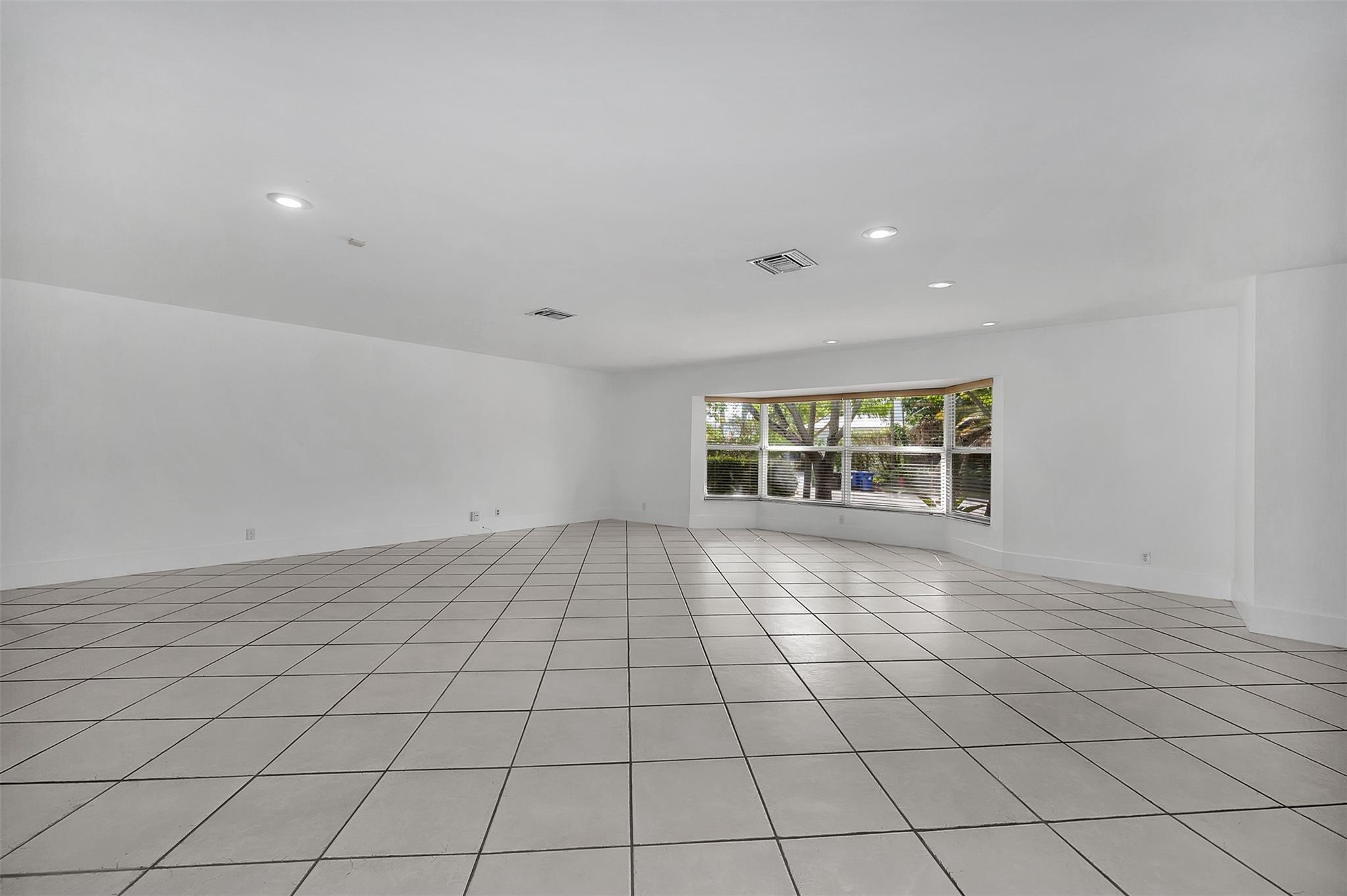 Las Olas Seven Isles - Residential