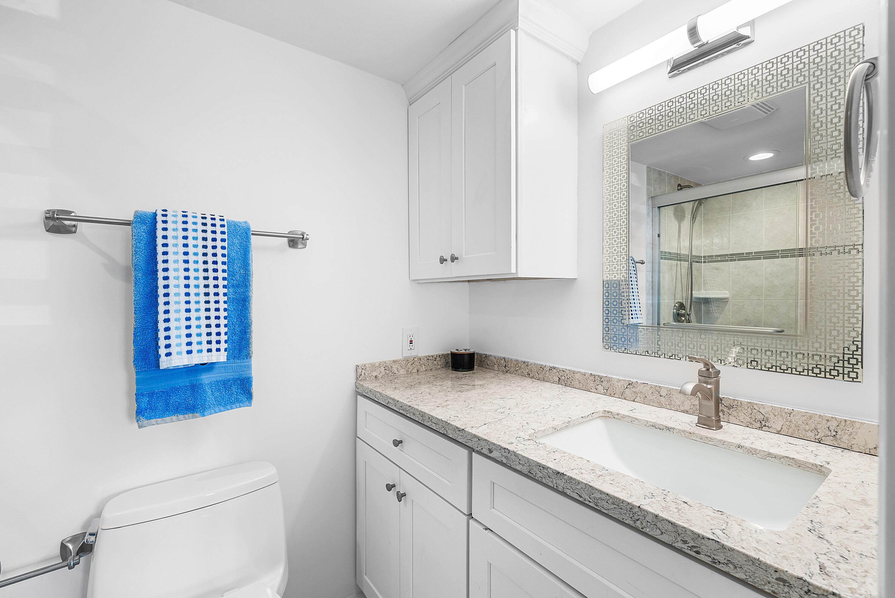 OCEAN AIRE - Residential