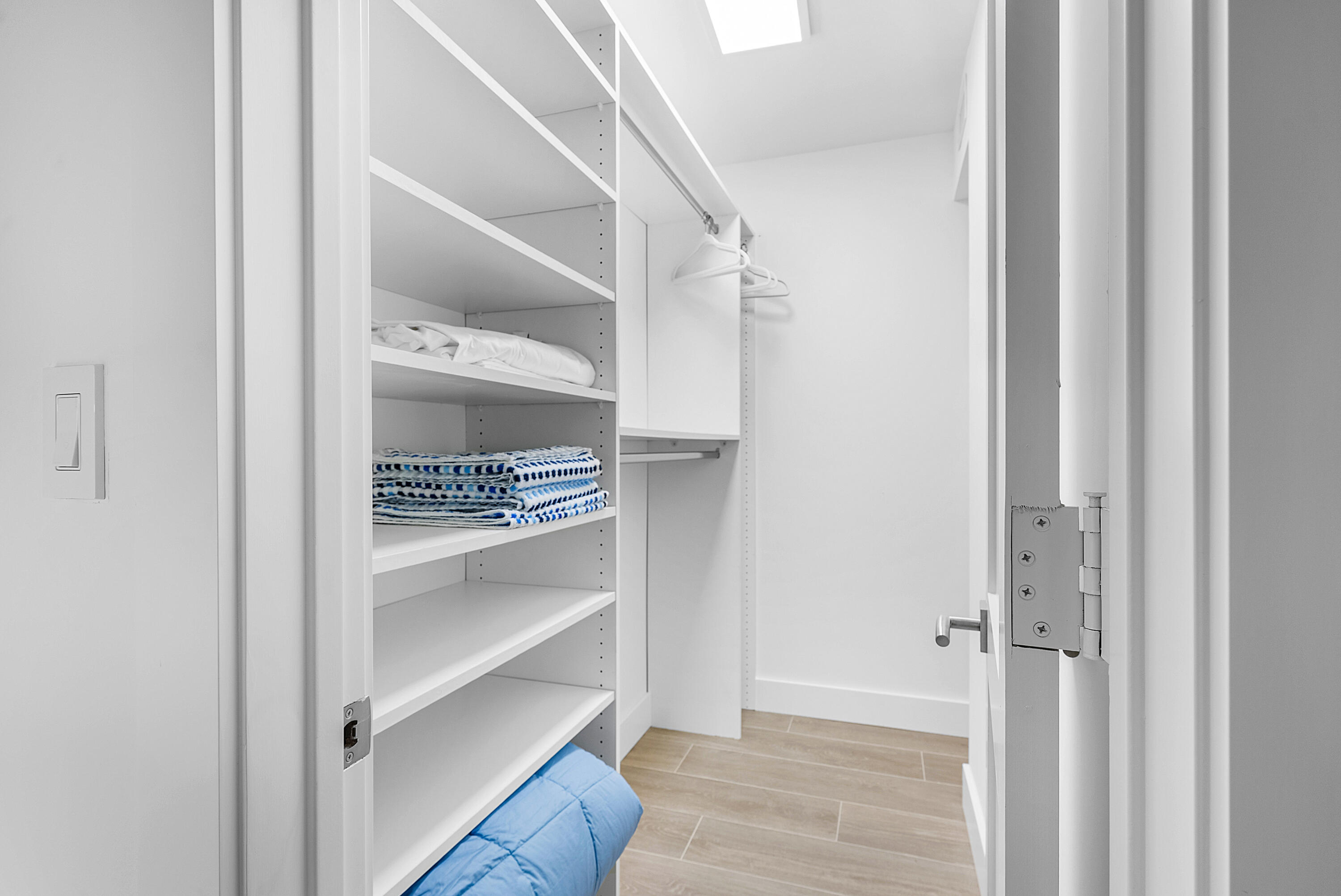 OCEAN AIRE - Residential