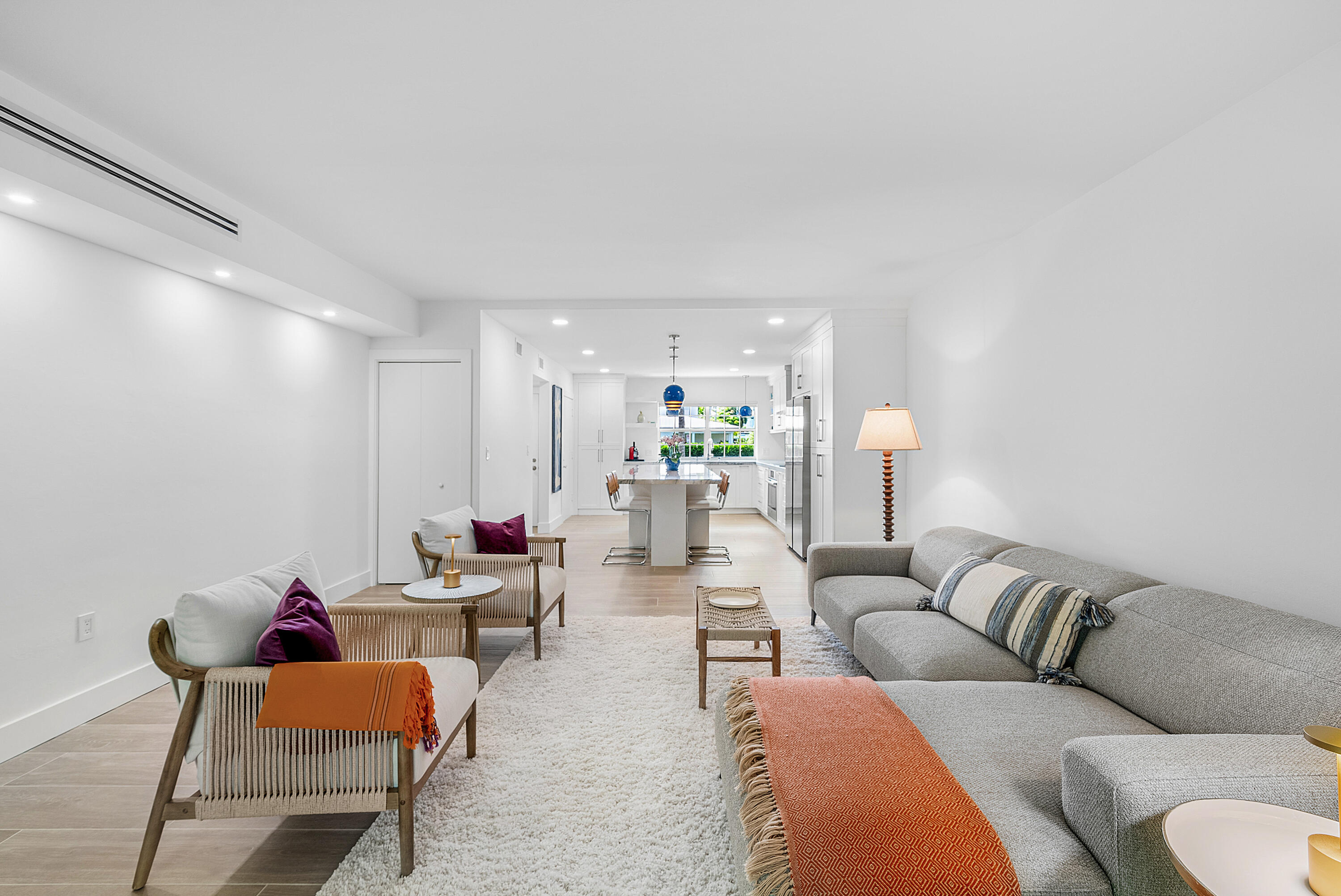 OCEAN AIRE - Residential