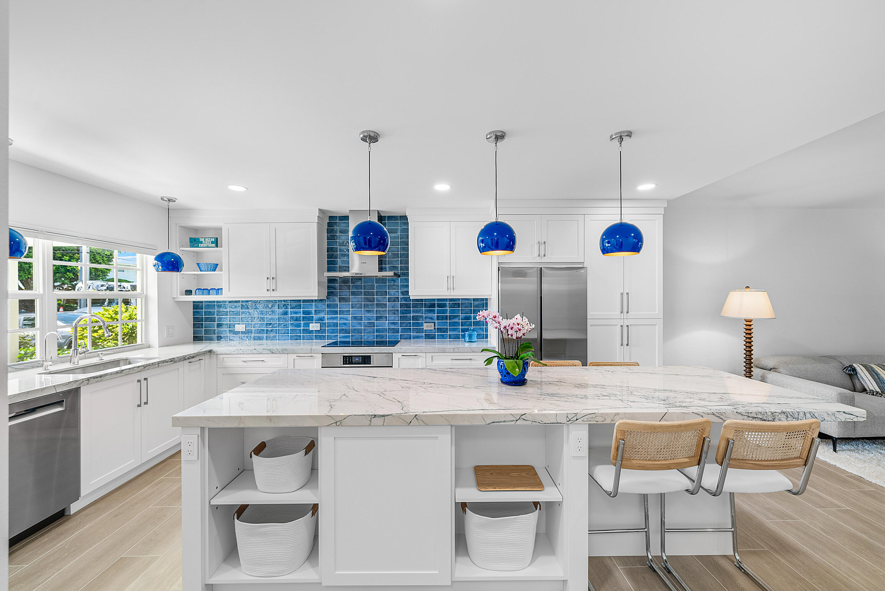 OCEAN AIRE - Residential