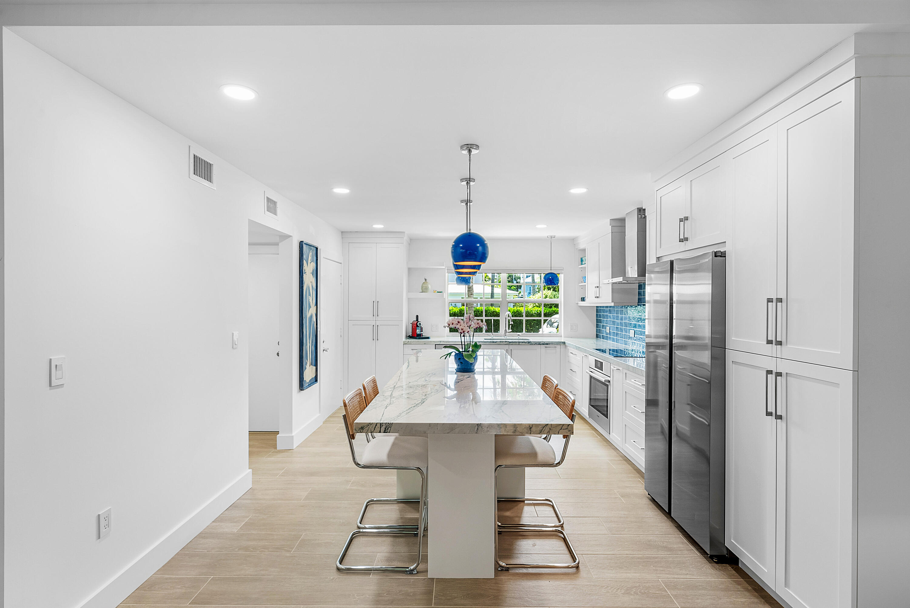 OCEAN AIRE - Residential