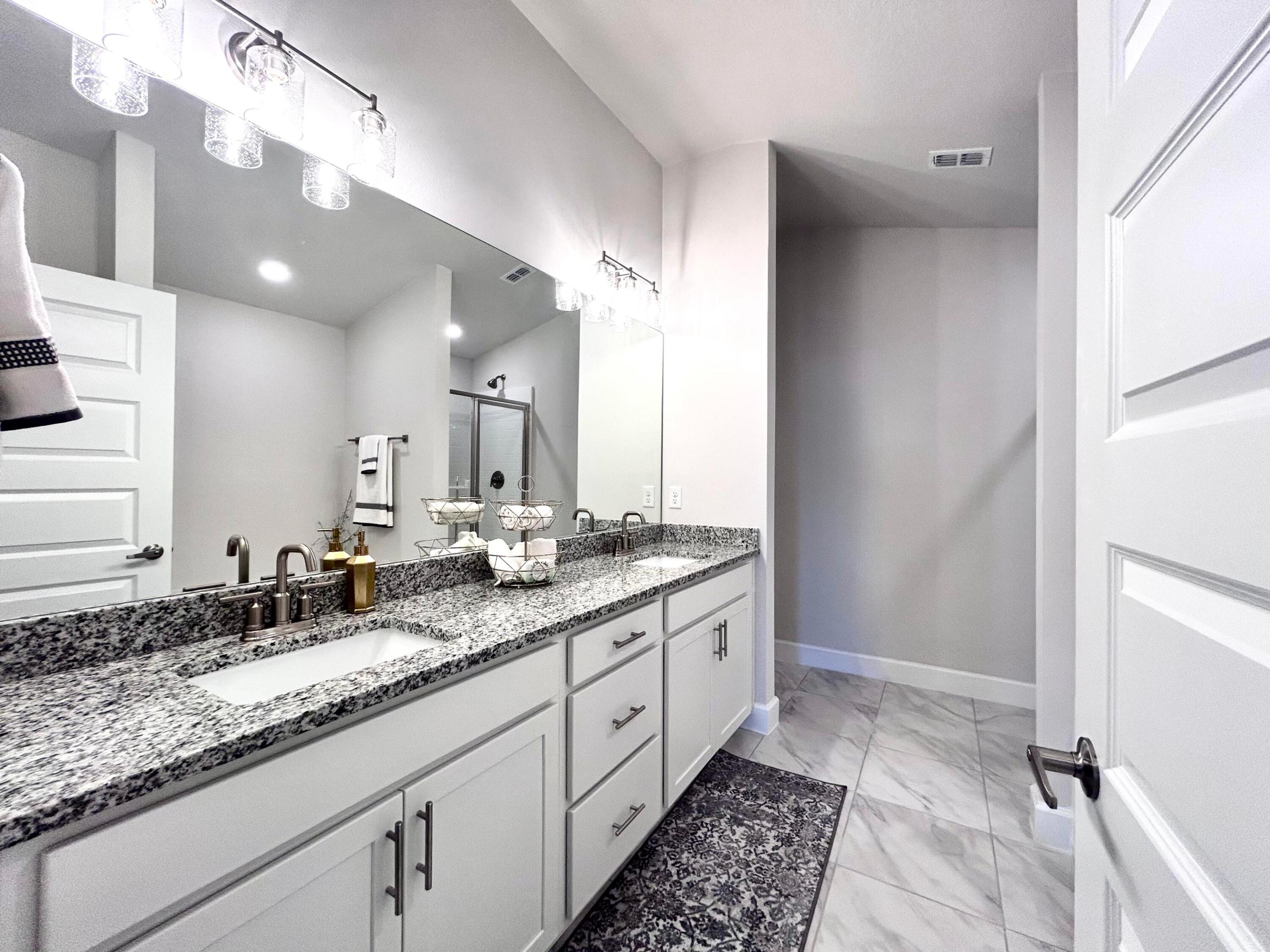 WATERSTONE PHASE THREE - Residential