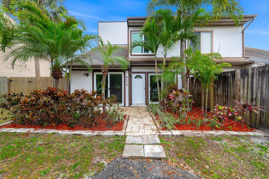 Photo of 9173 Green Meadows Way, Palm Beach Gardens, FL 33418 (MLS # R11064728)