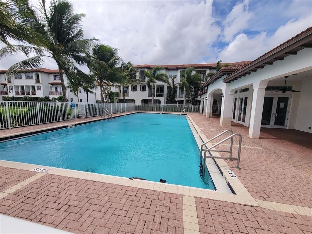 MONTCLAIR II - Residential