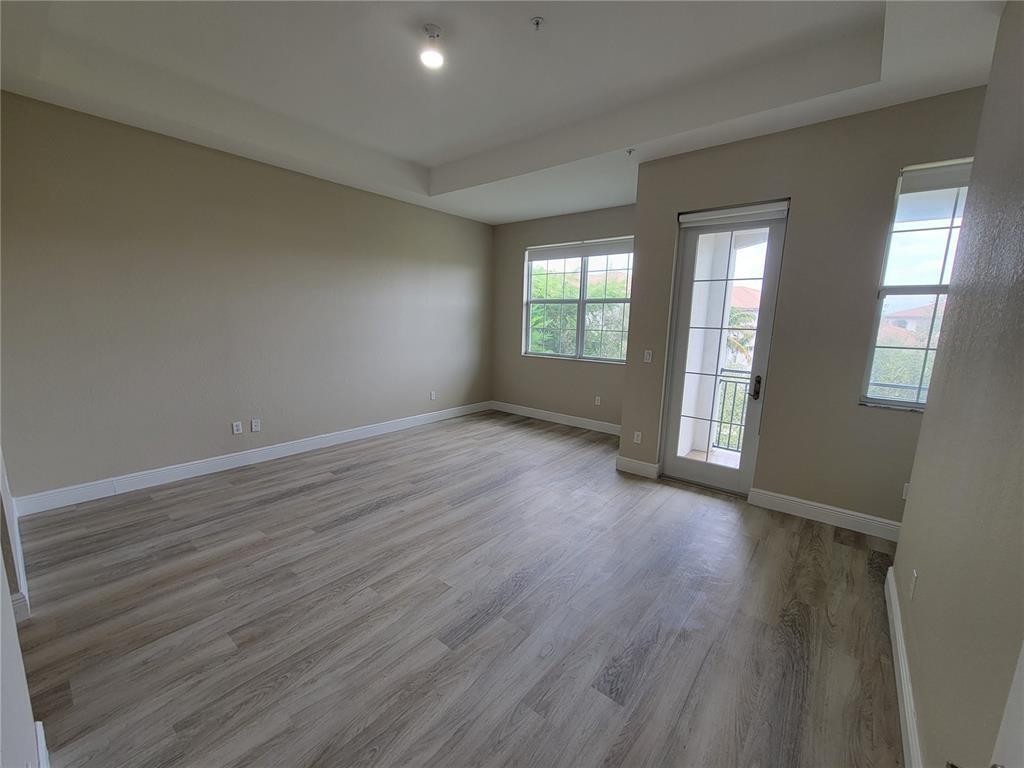 MONTCLAIR II - Residential