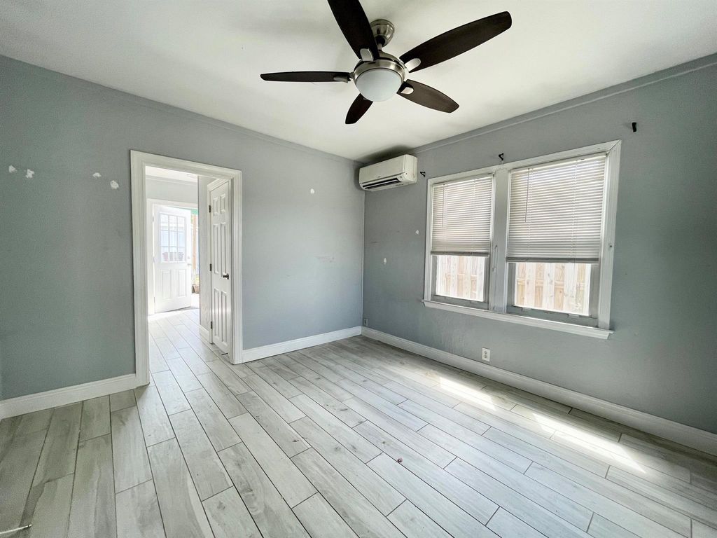 Photo of 736 Rockland Drive, Cottage Dr, West Palm Beach, FL 33405 (MLS # R11120745)