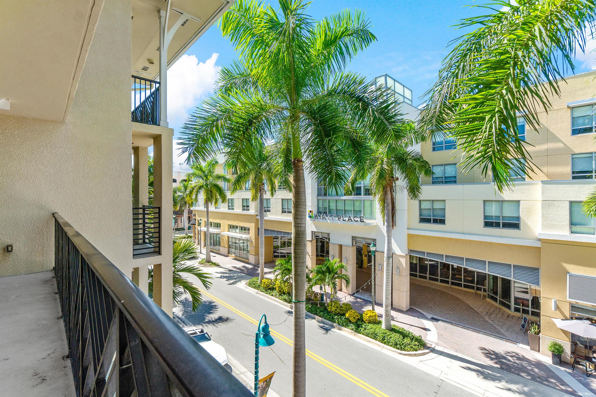 ASTOR CONDO - Residential