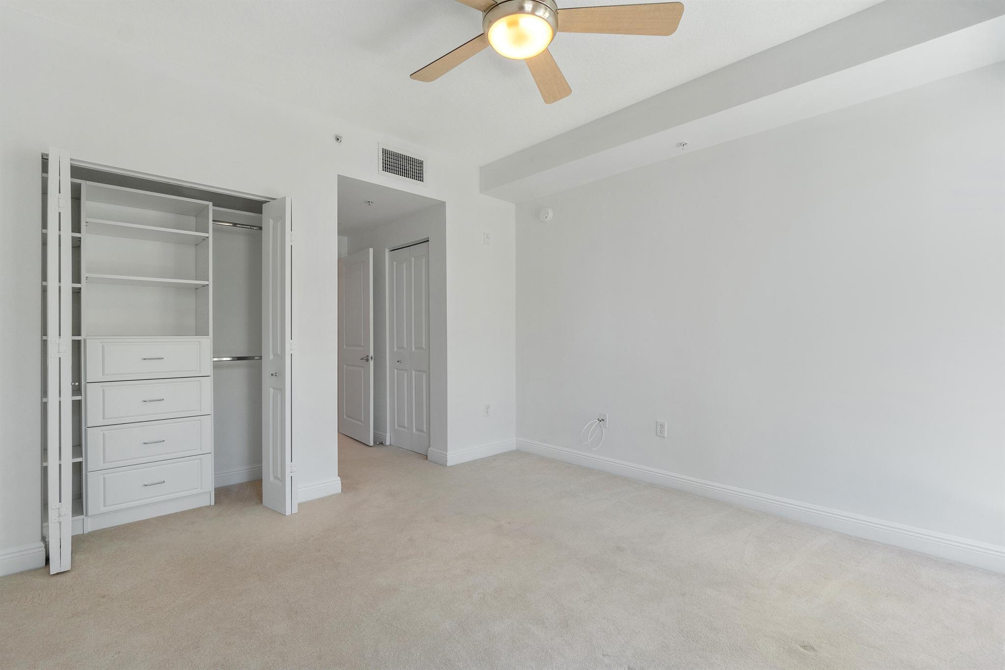 ASTOR CONDO - Residential