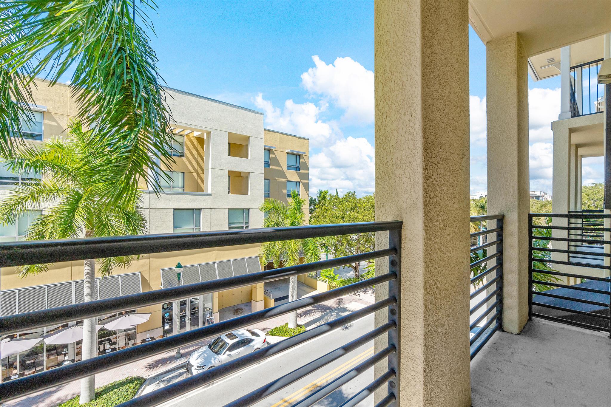 ASTOR CONDO - Residential