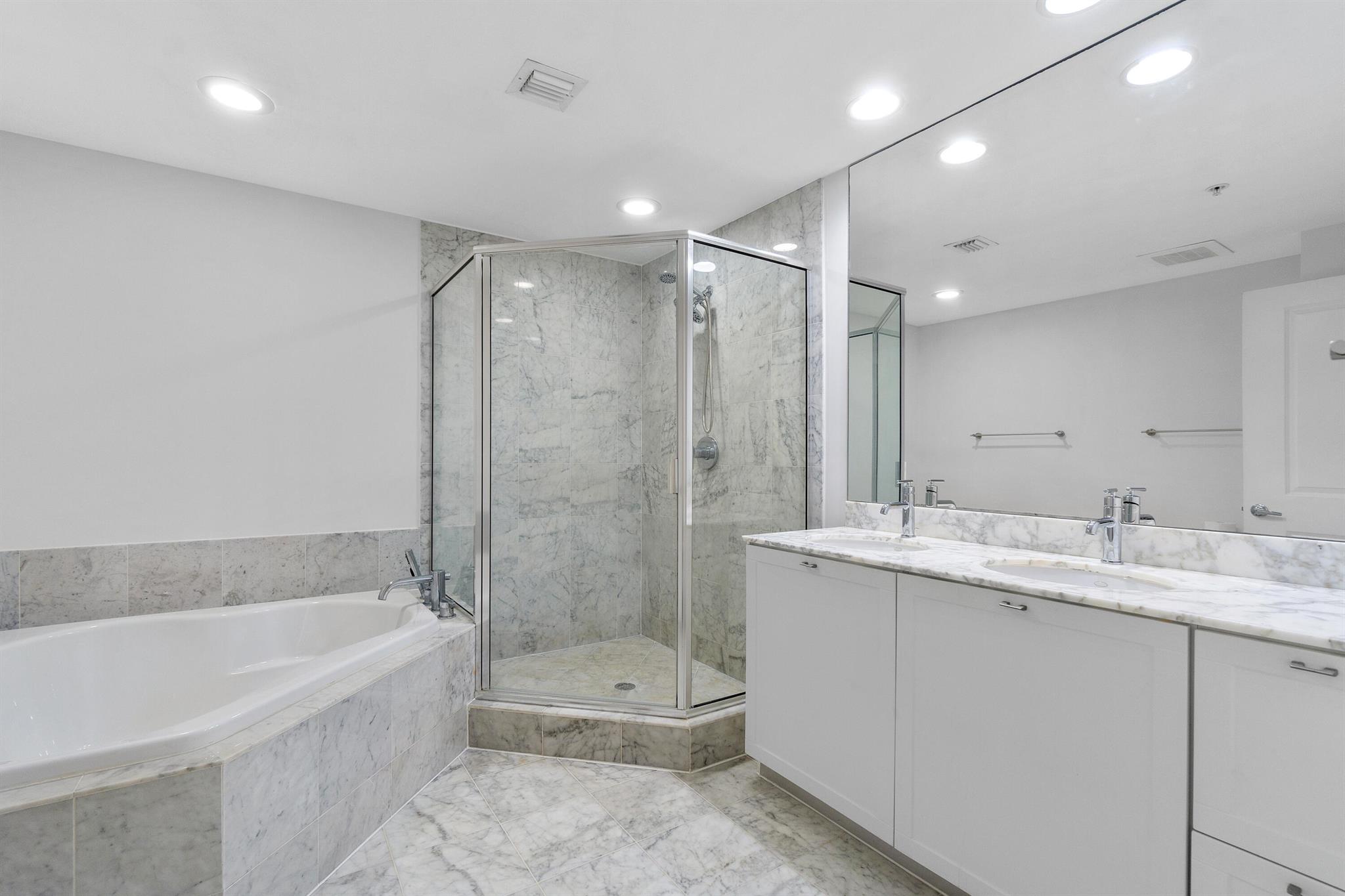 ASTOR CONDO - Residential