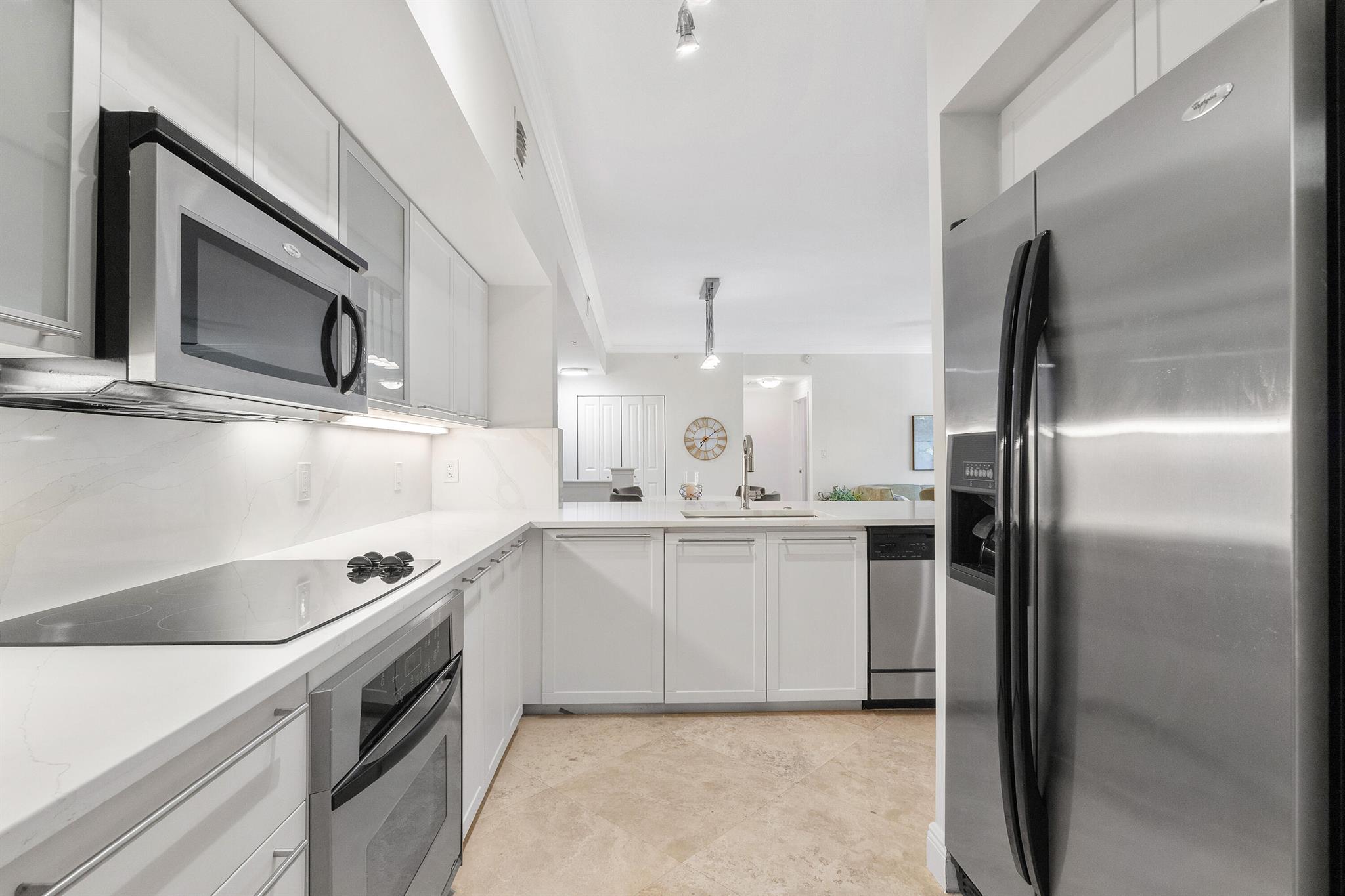 ASTOR CONDO - Residential