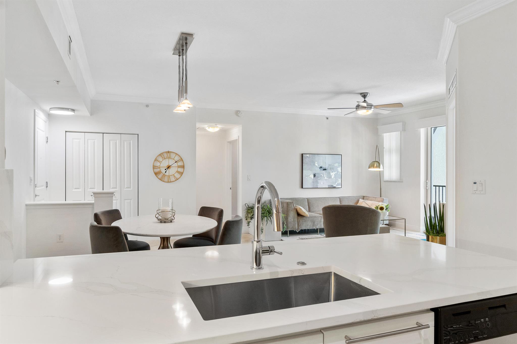 ASTOR CONDO - Residential