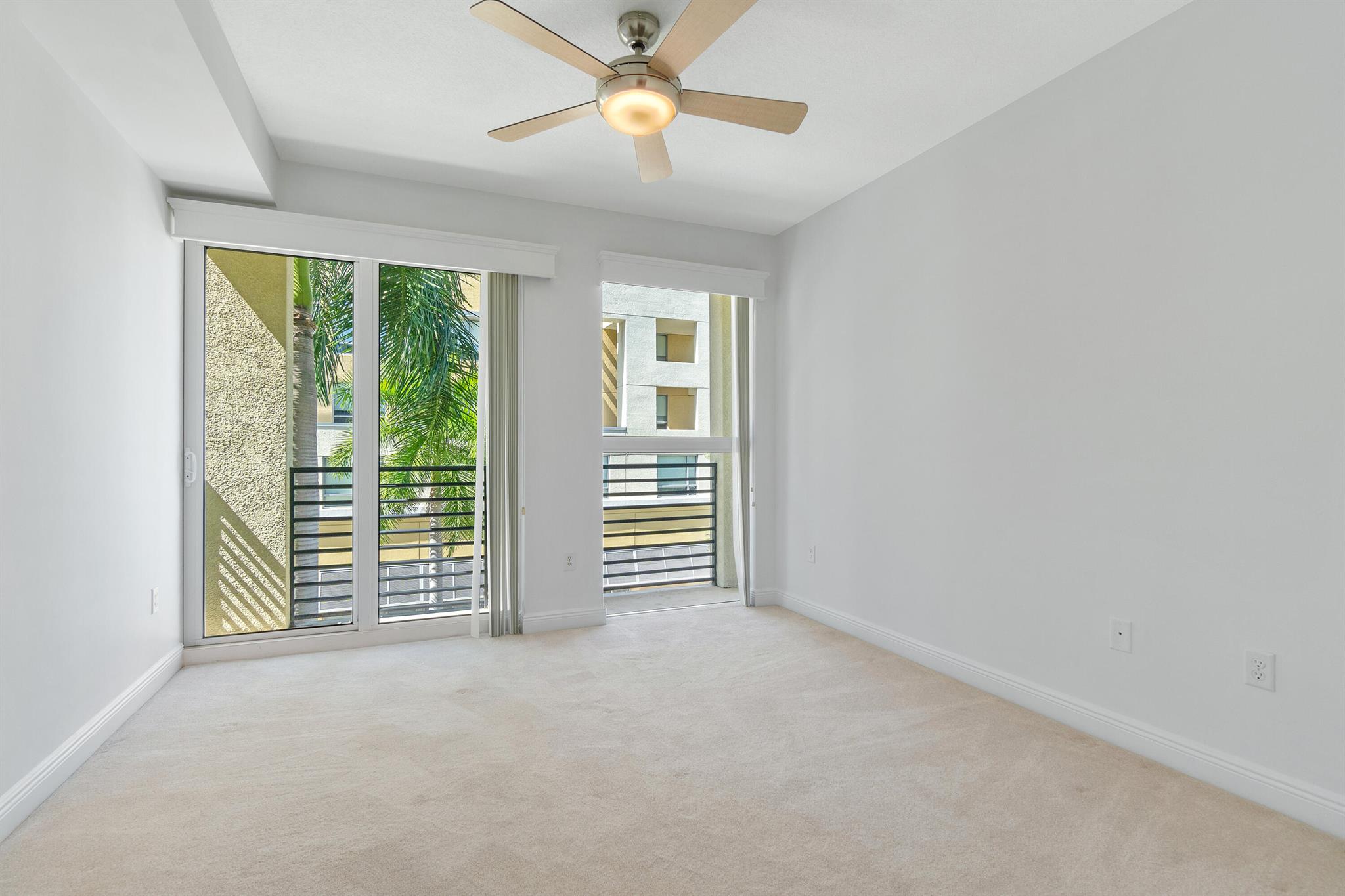 ASTOR CONDO - Residential