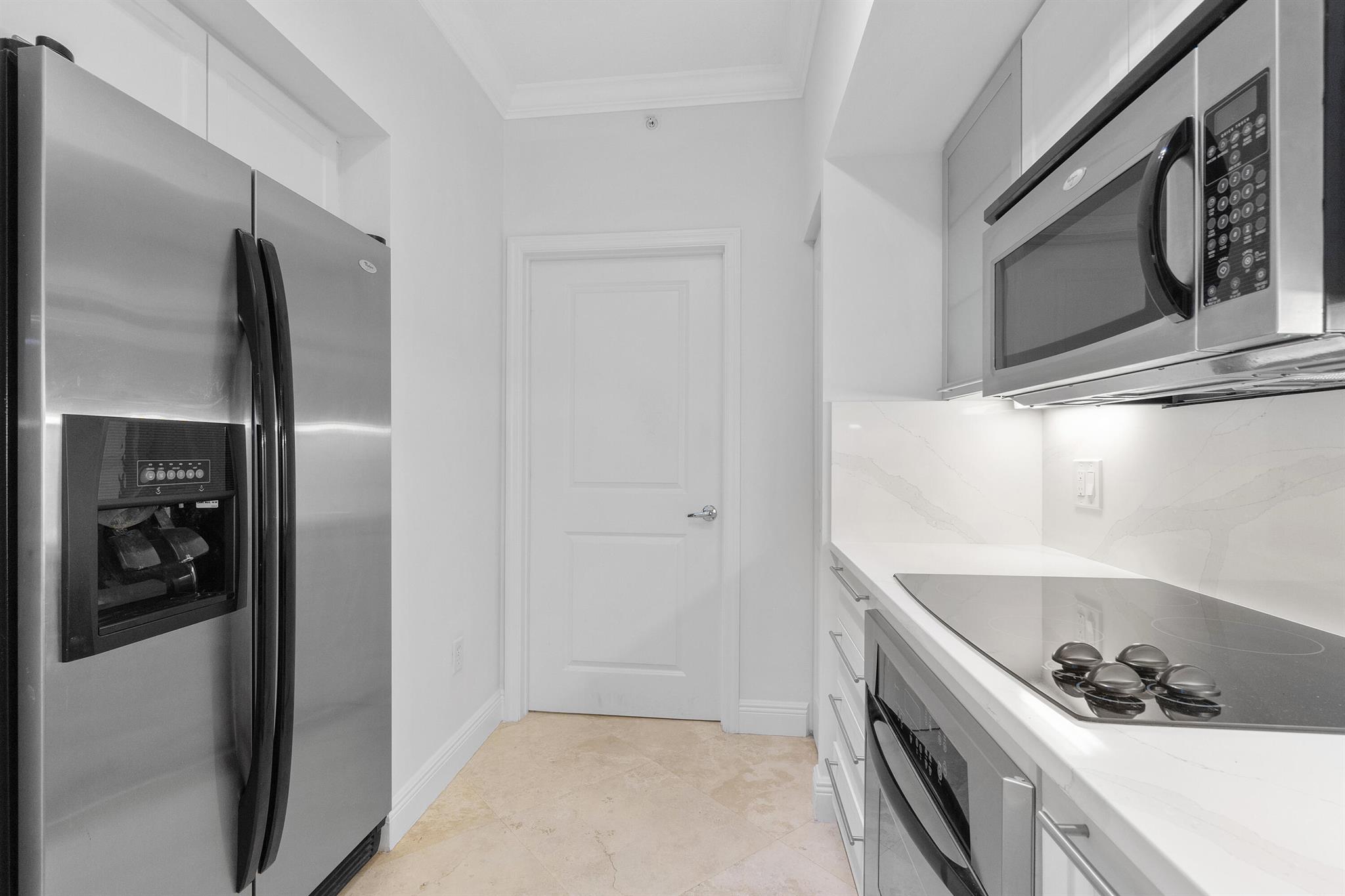 ASTOR CONDO - Residential