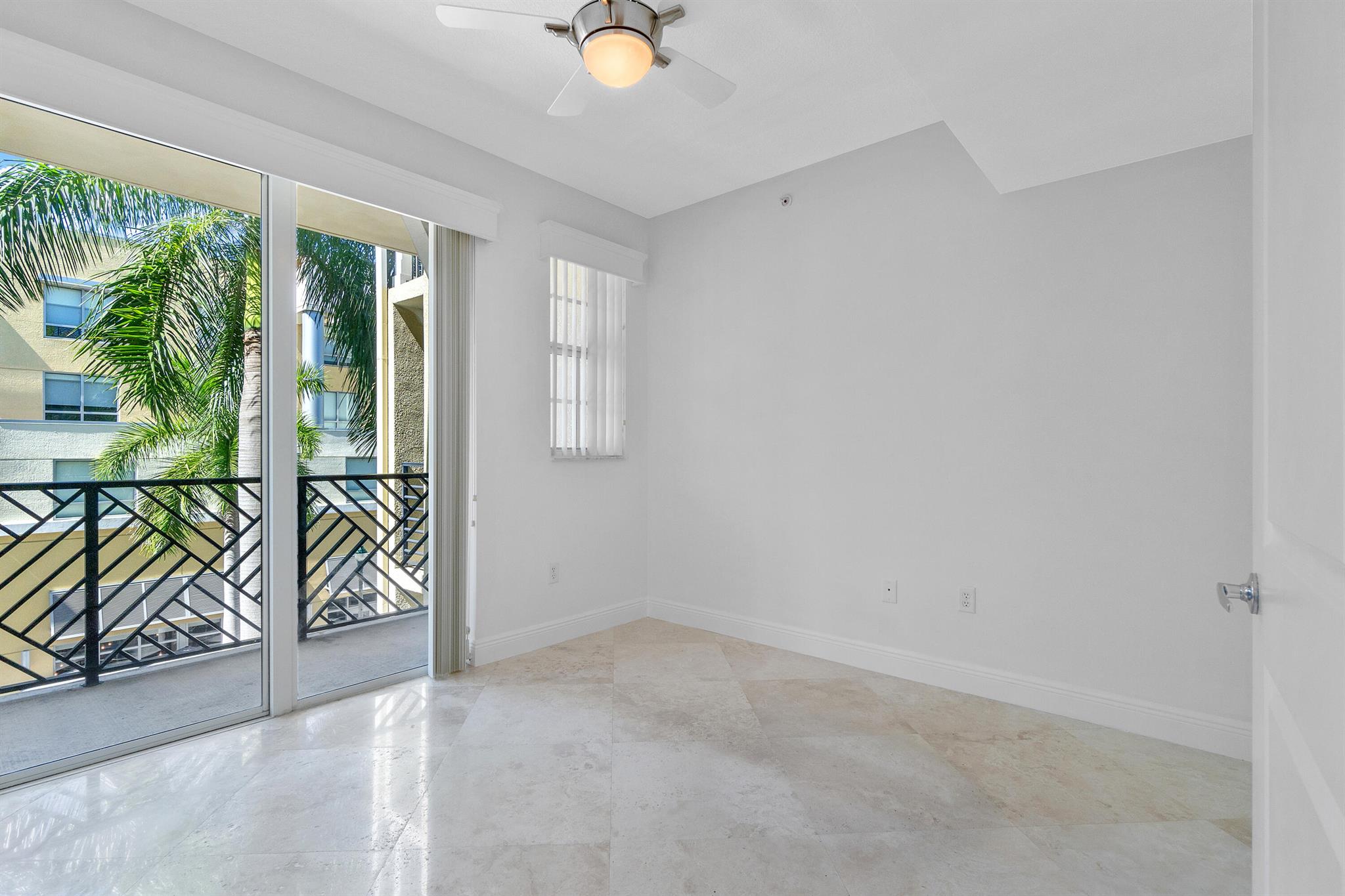 ASTOR CONDO - Residential