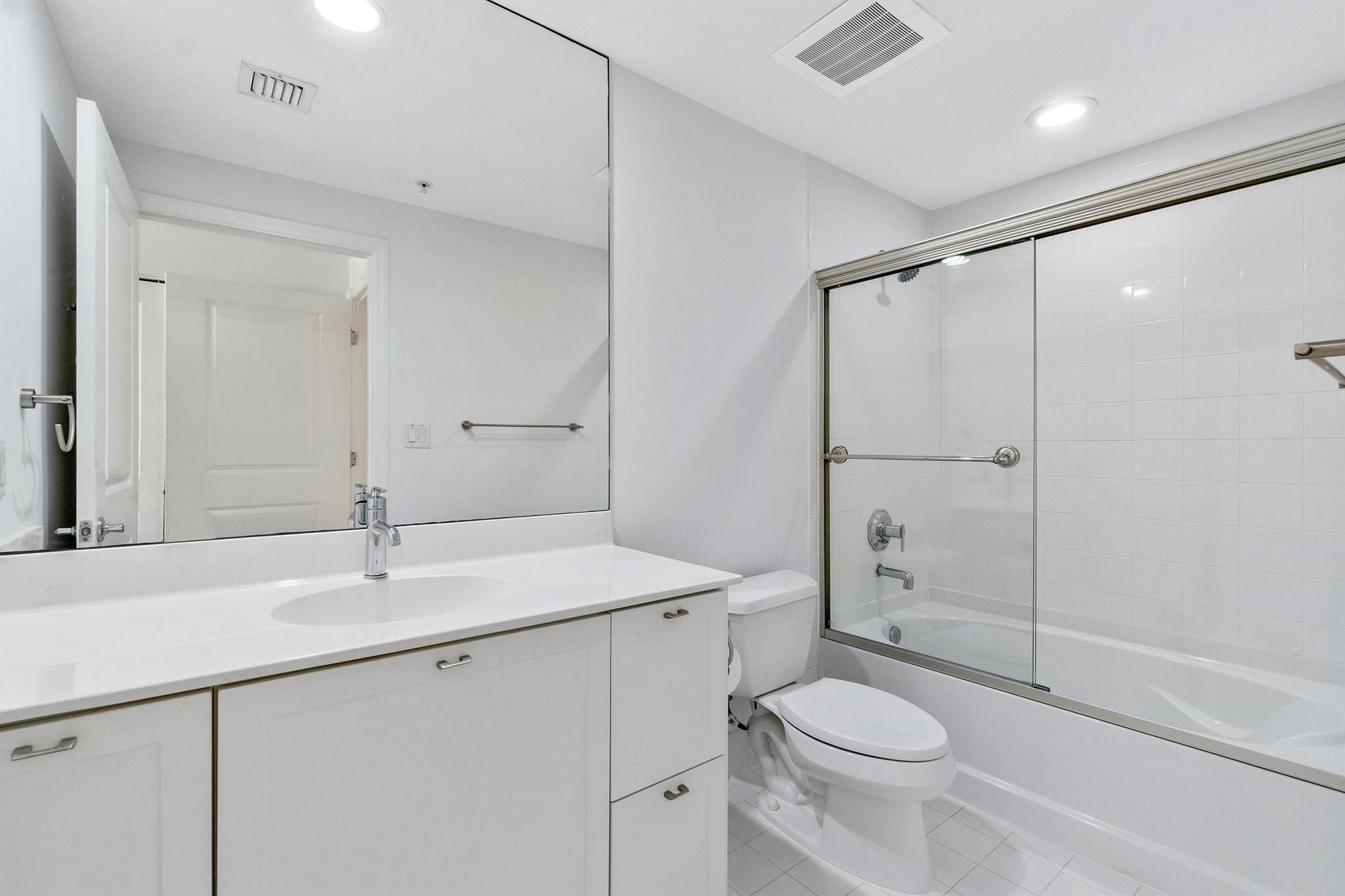 ASTOR CONDO - Residential