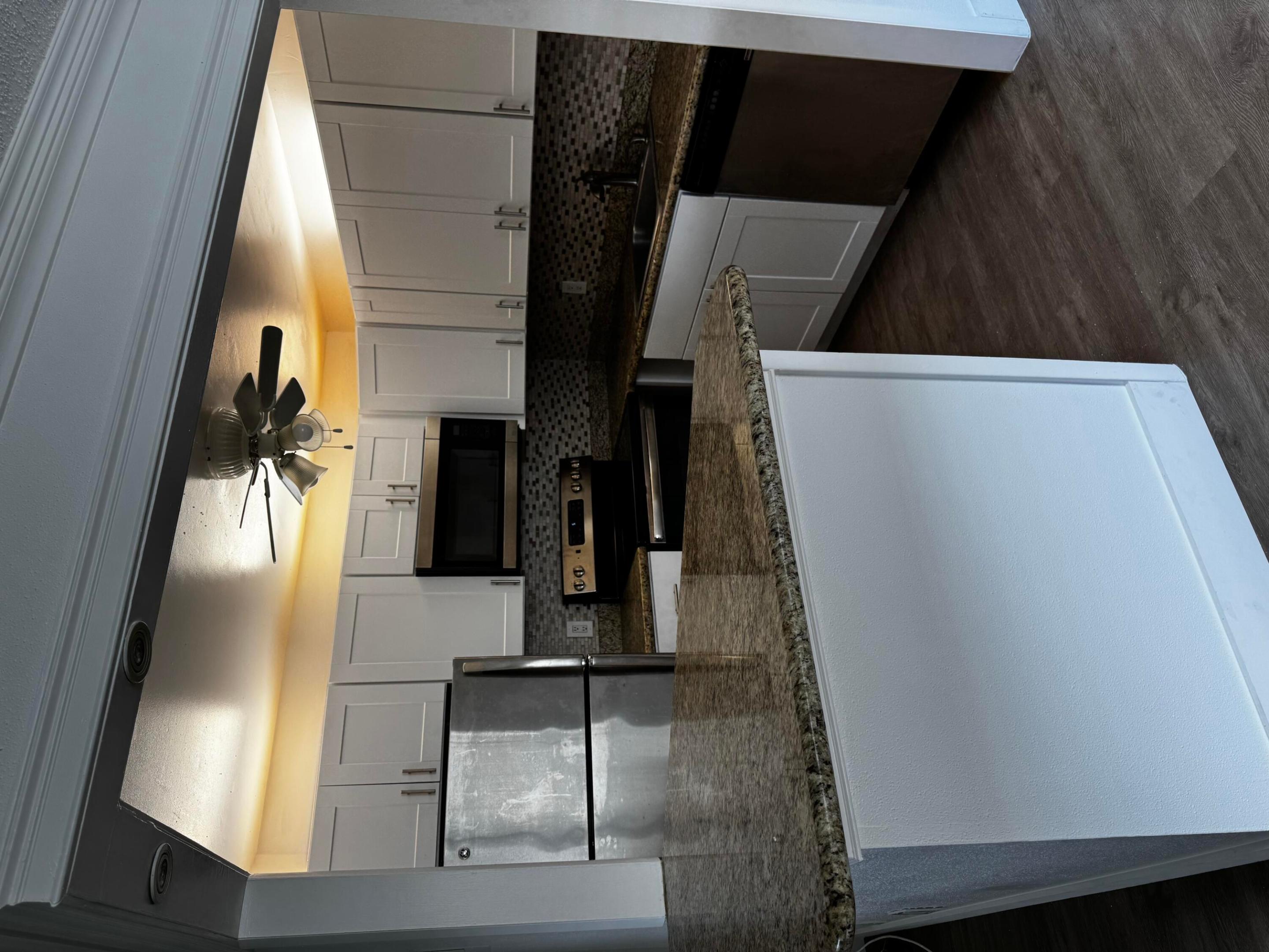 KINGS POINT SAXONY CONDOS - Residential