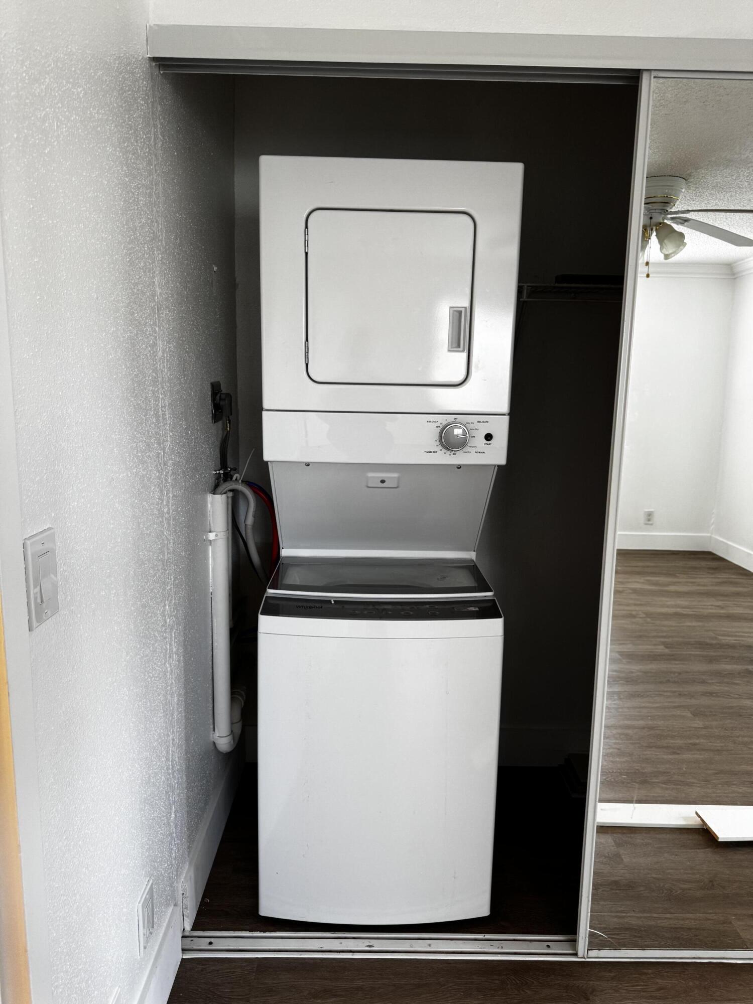 KINGS POINT SAXONY CONDOS - Residential