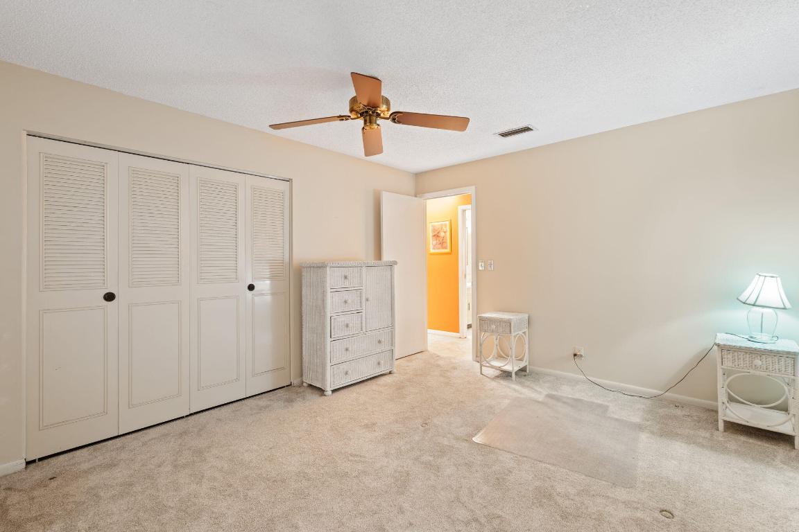 HIGH POINT OF FORT PIERCE CONDOMINIUM SECTION 1 - Residential
