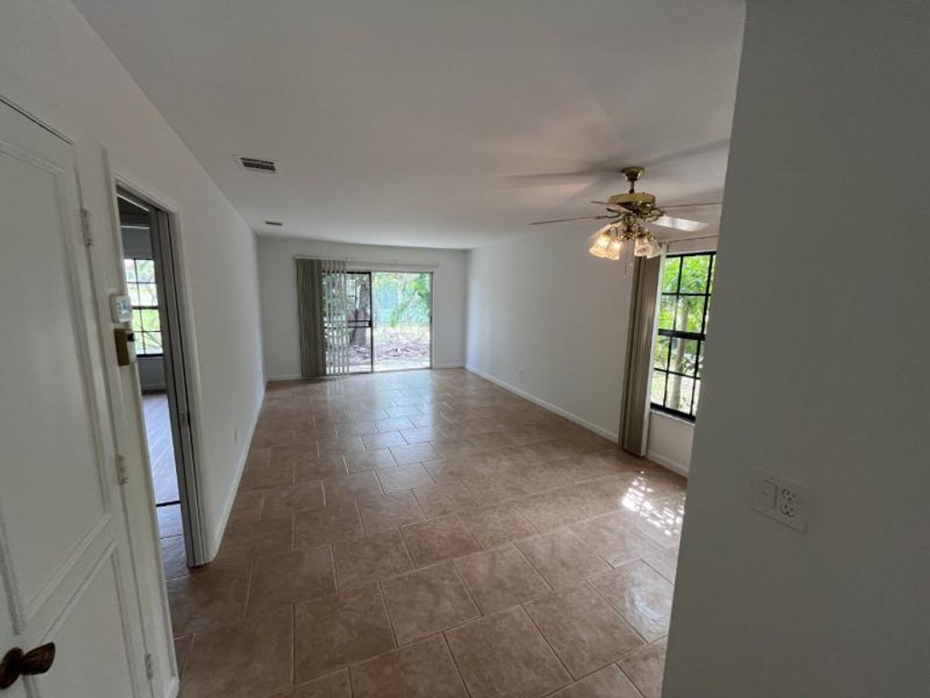 Photo of 1438 SE Larkwood Circle, Port Saint Lucie, FL 34952 (MLS # B26013567)