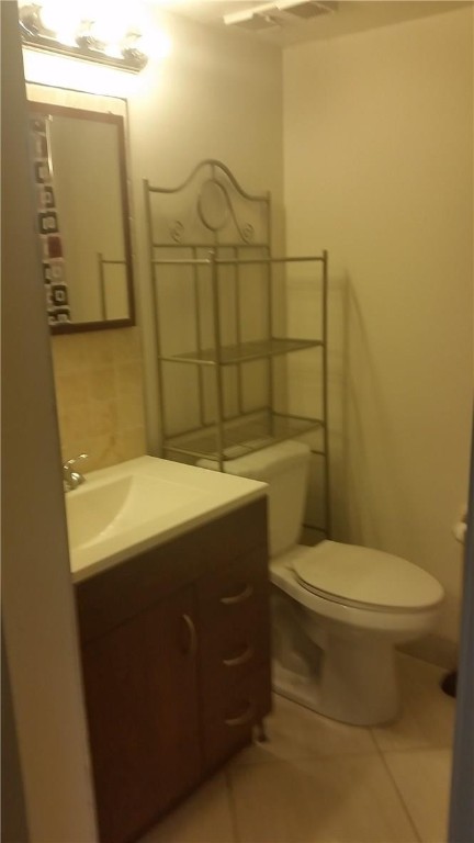 Lake Pointe #5 Condo - Residential Lease