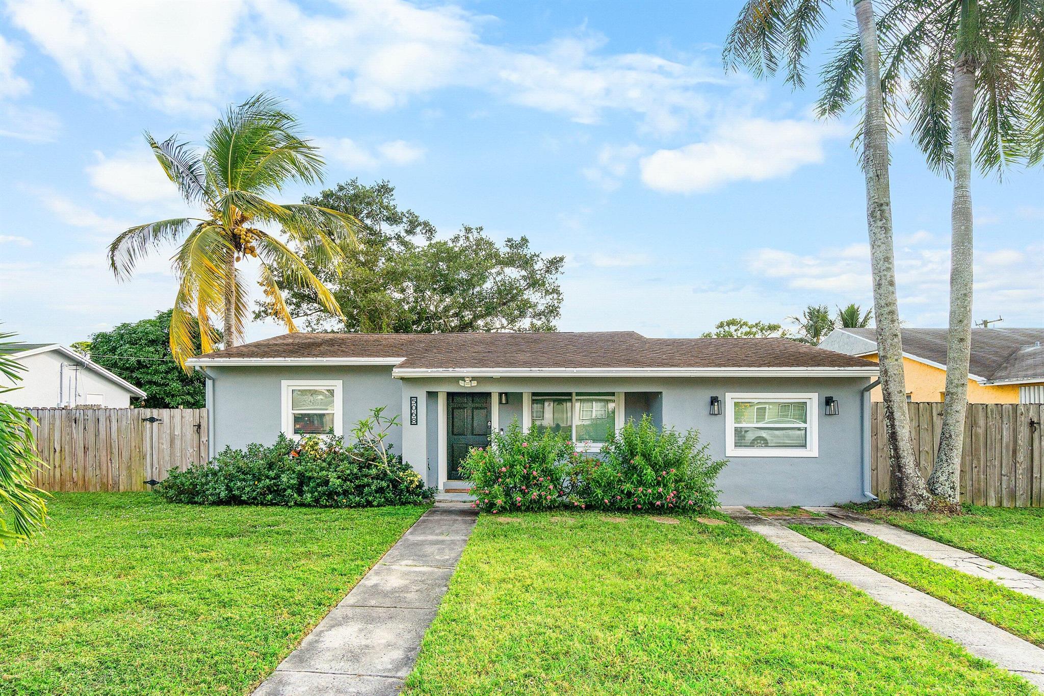DELRAY GARDEN ESTATES 1 - Residential Lease