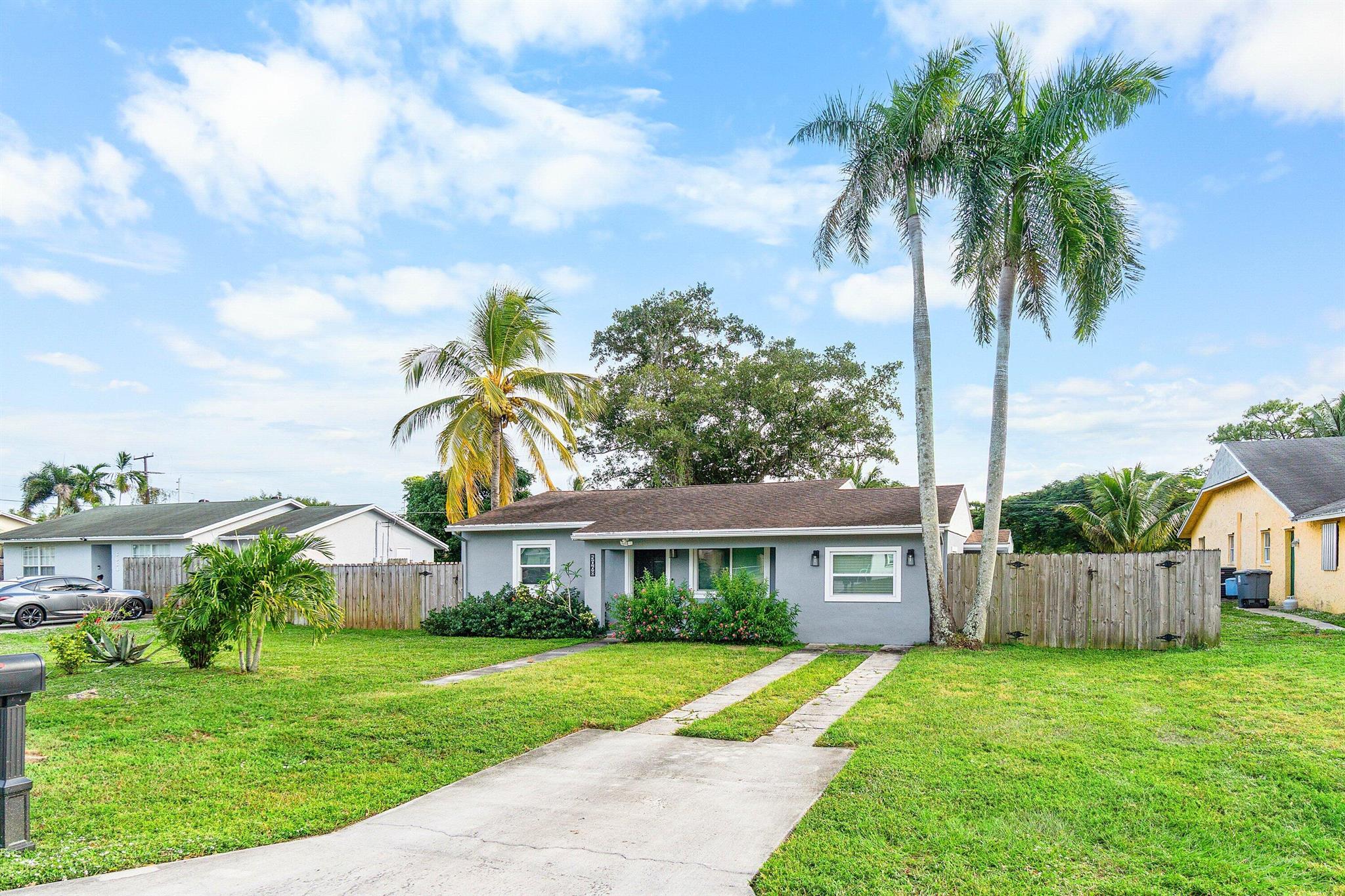 DELRAY GARDEN ESTATES 1 - Residential Lease