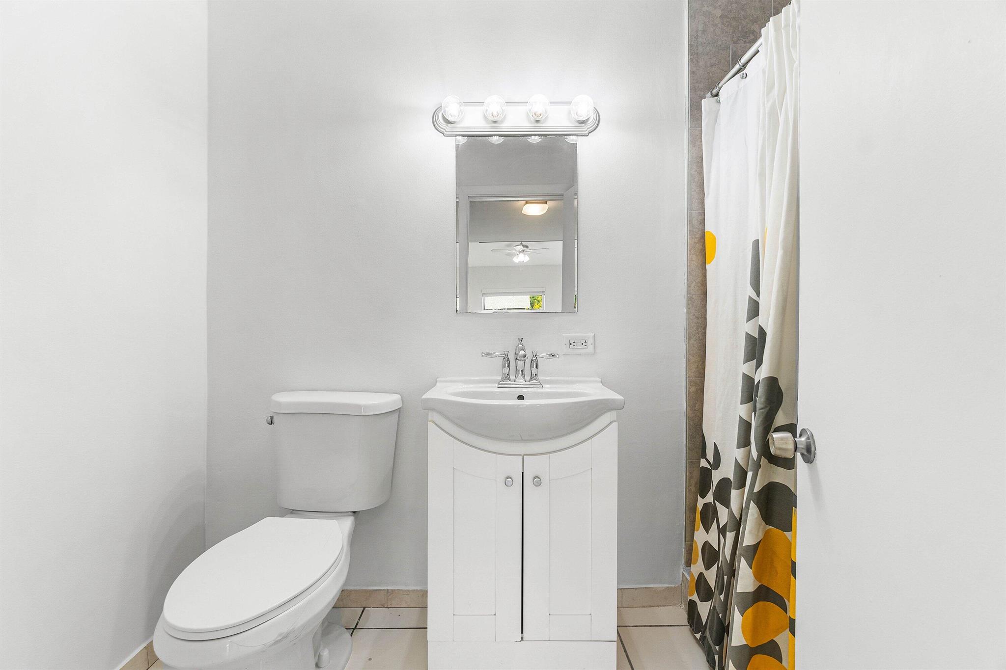 DELRAY GARDEN ESTATES 1 - Residential Lease