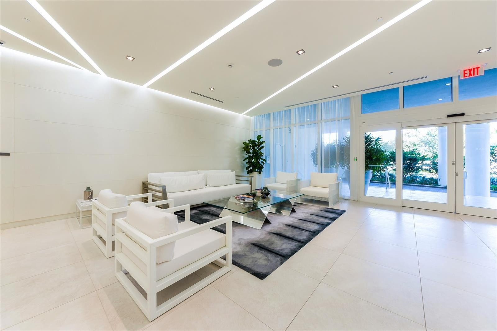 4250 BISCAYNE BOULEVARD CONDO - Residential Lease