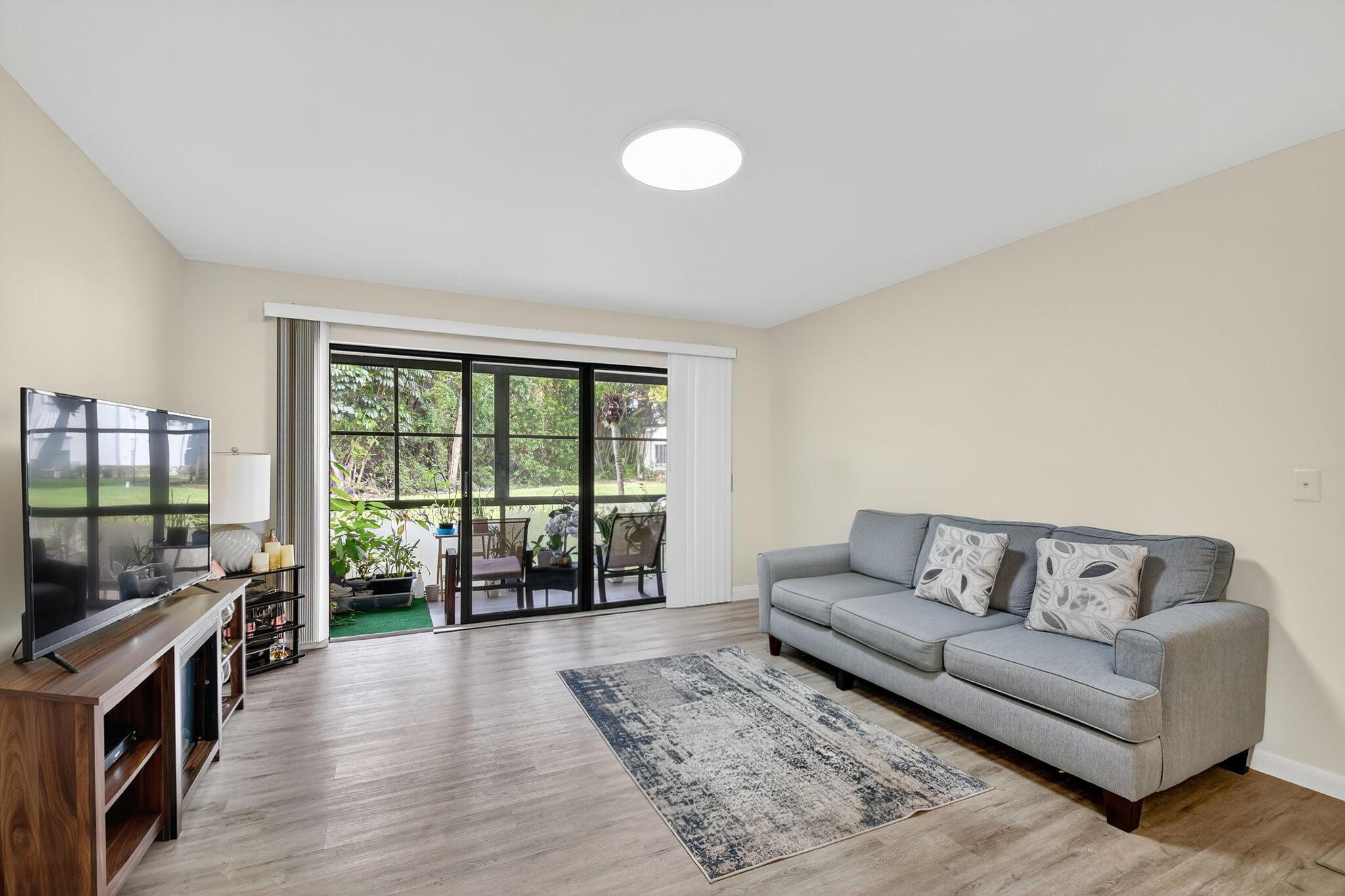 PALM CLUB VILLAGE I CONDO - Residential