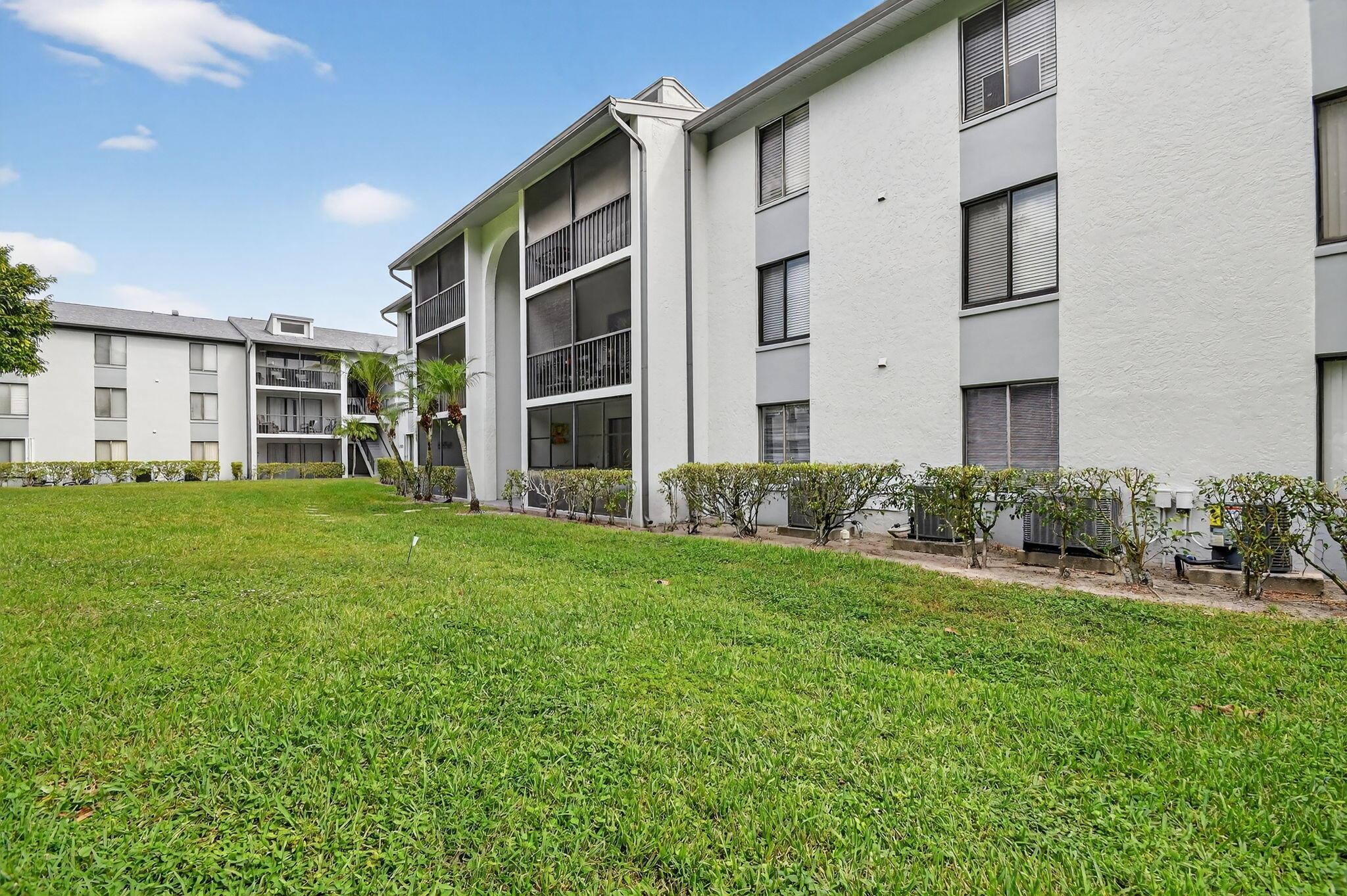 PALM CLUB VILLAGE I CONDO - Residential