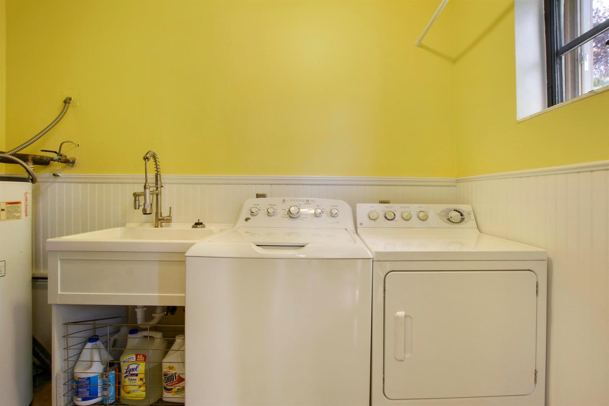 JUNO COVE 2 - Residential Lease