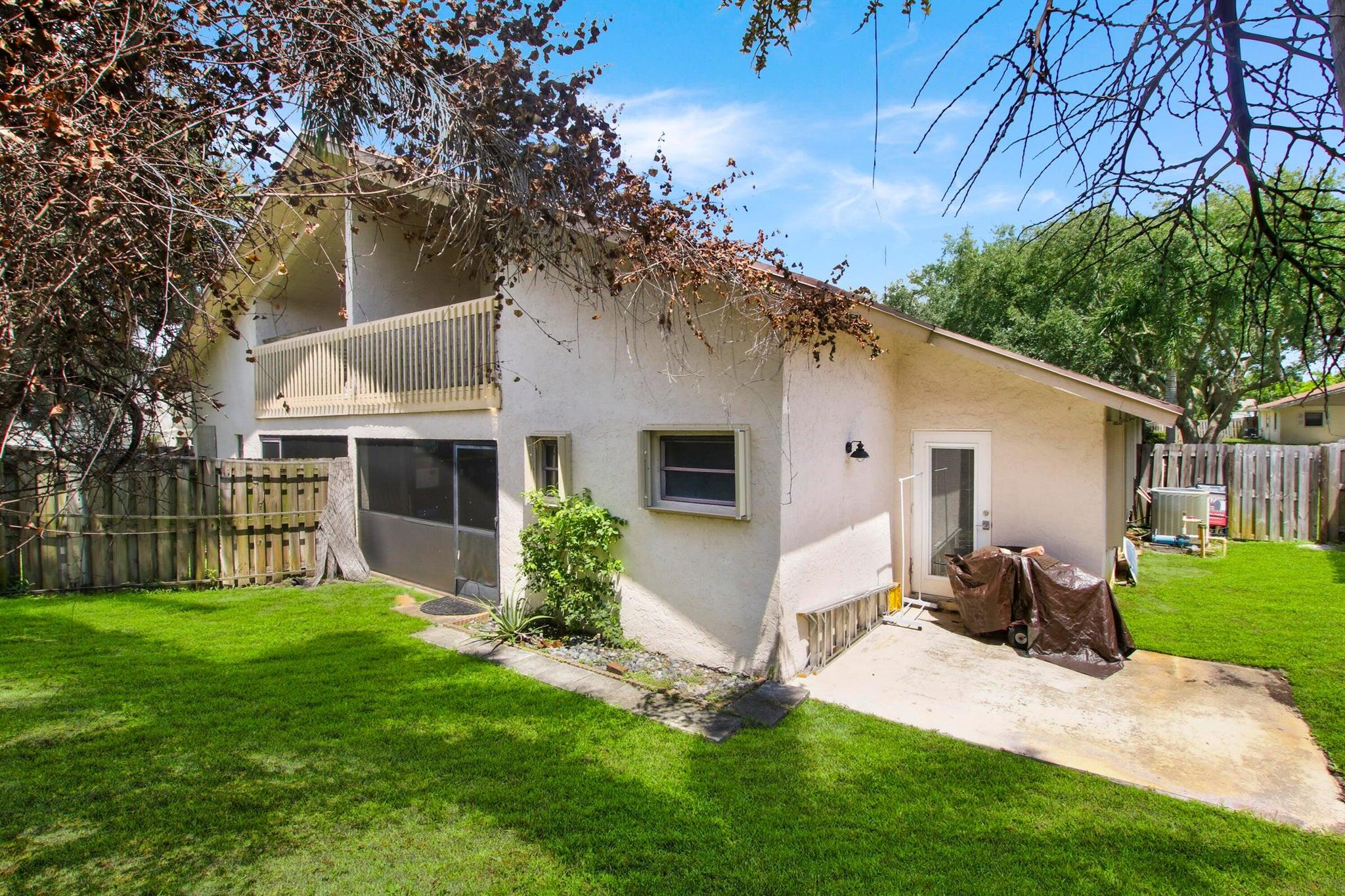 JUNO COVE 2 - Residential Lease