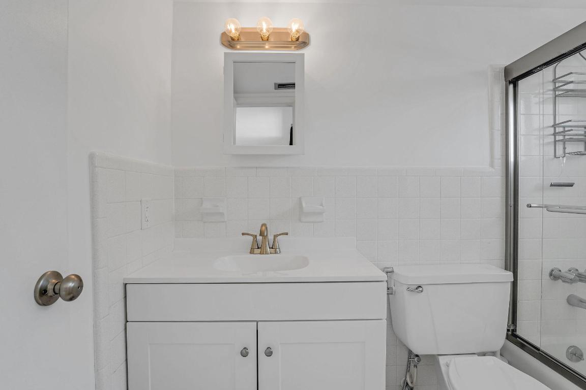 LIGHTHOUSE POINT GARDENS SOUTH - Residential