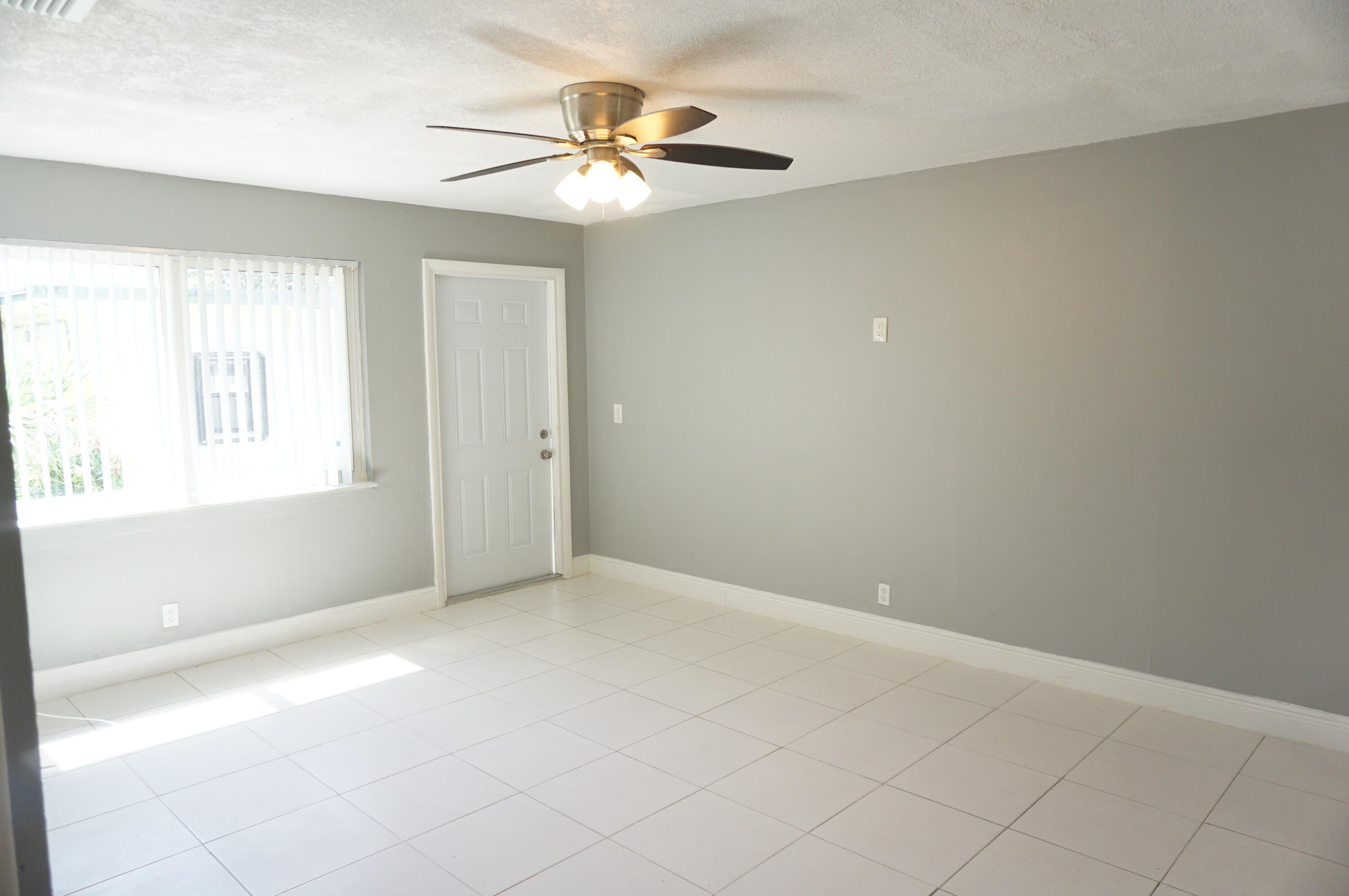 1456 W 29TH Street 1