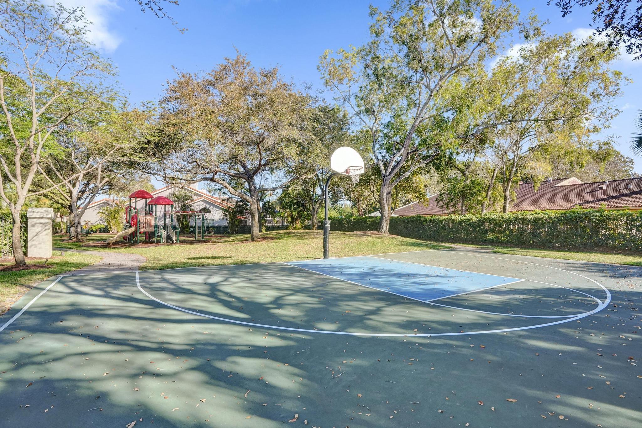 TRACT D OF MISSION BAY - Residential