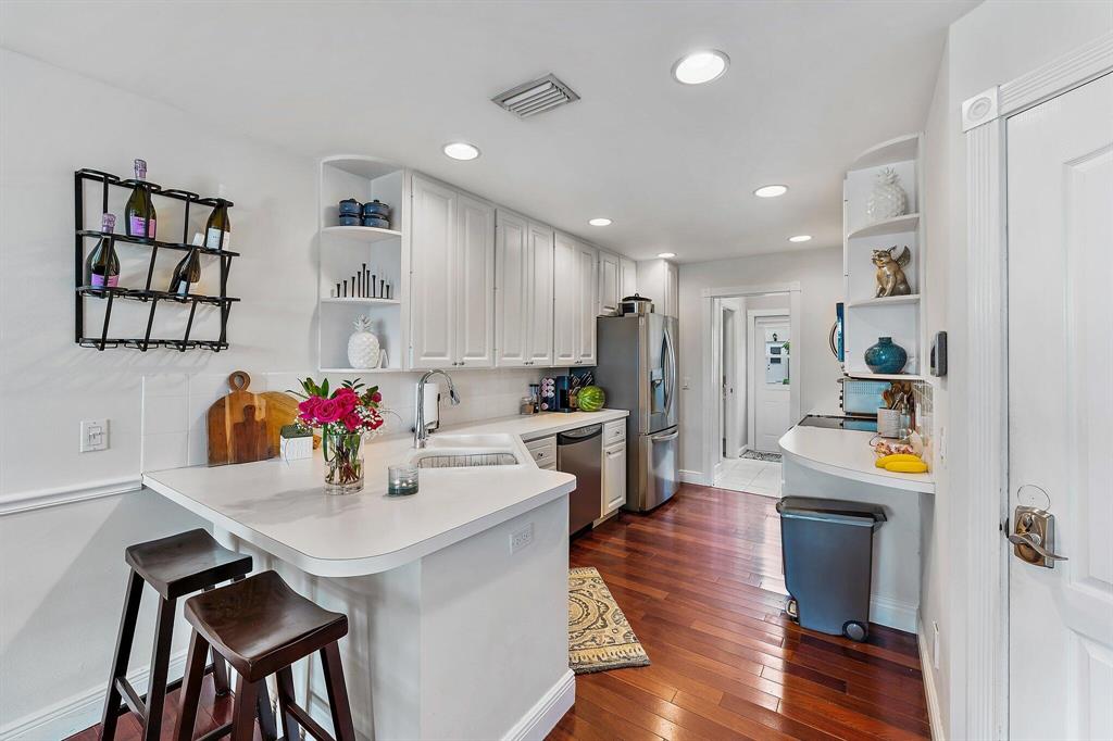 Charleston Court - Residential