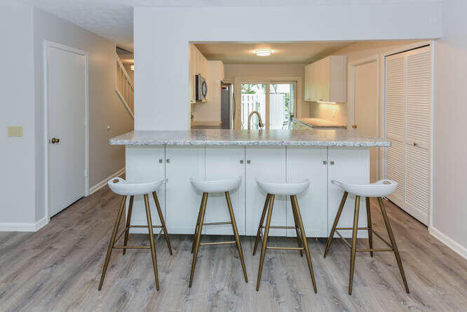 EAGLEWOOD - Residential