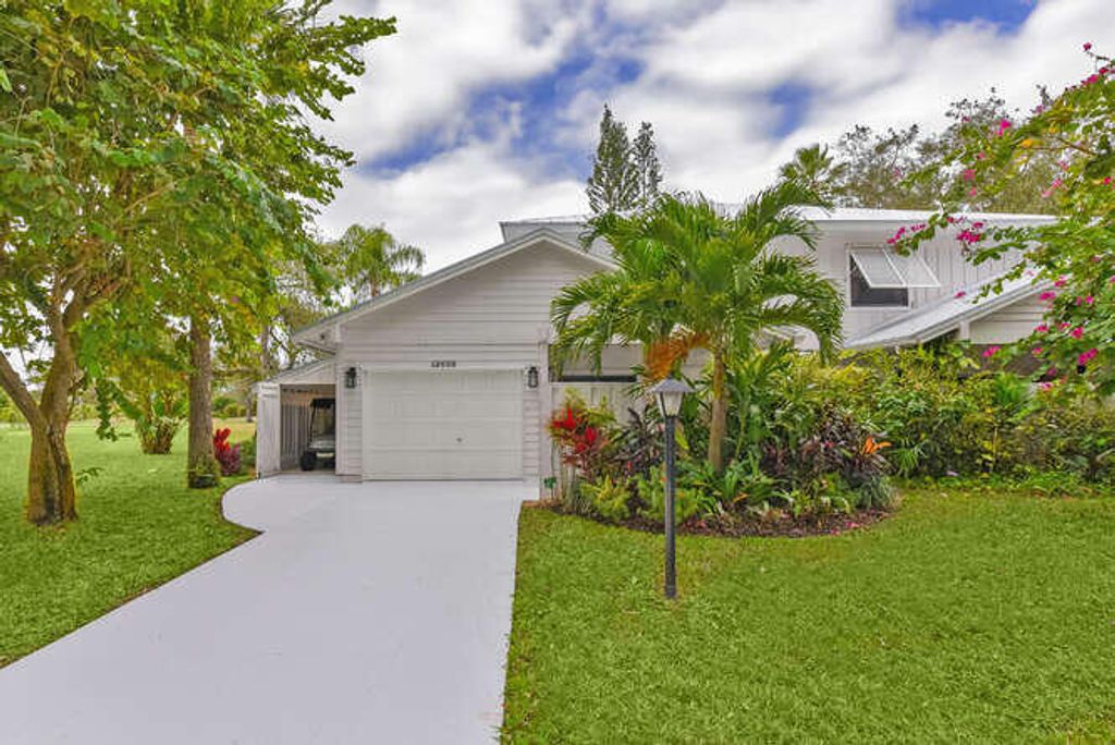 Photo of 12698 SE Cascades Court, Hobe Sound, FL 33455 (MLS # R11153984)