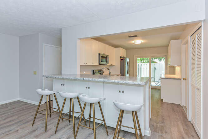 EAGLEWOOD - Residential