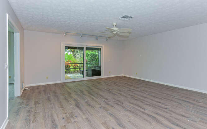 EAGLEWOOD - Residential